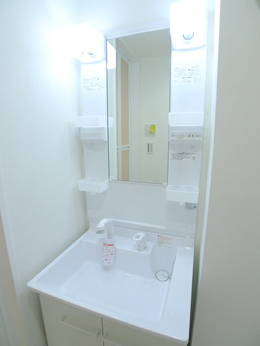 物件内観写真9　(洗面)