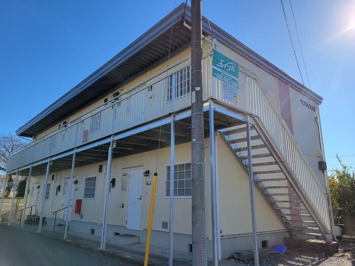 物件外観写真2　(駐輪場)