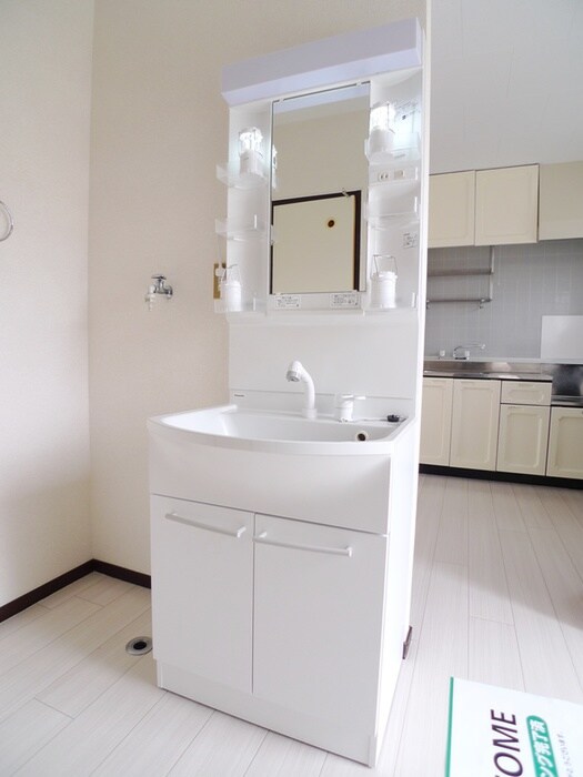 物件内観写真12　(洗面)