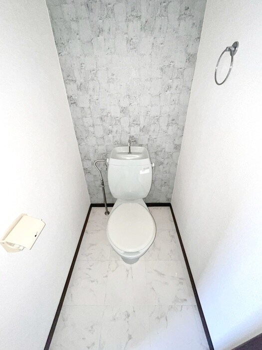 物件内観写真14　(トイレ)