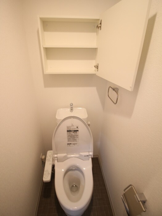 物件内観写真15　(トイレ)