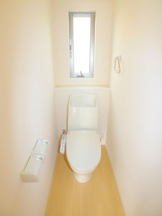 物件内観写真16　(トイレ)