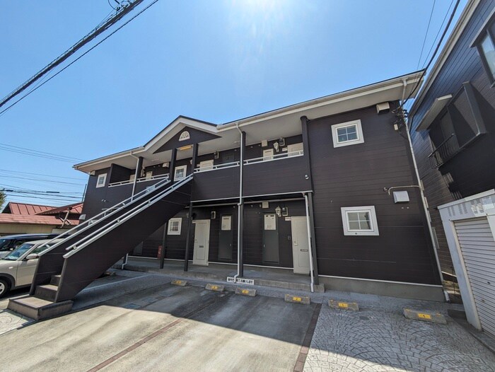 物件外観写真5　(エントランス部分)