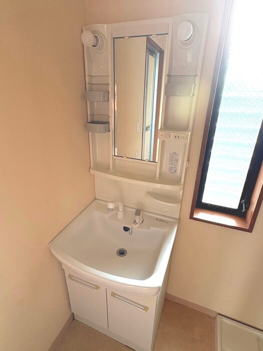 物件内観写真10　(洗面)