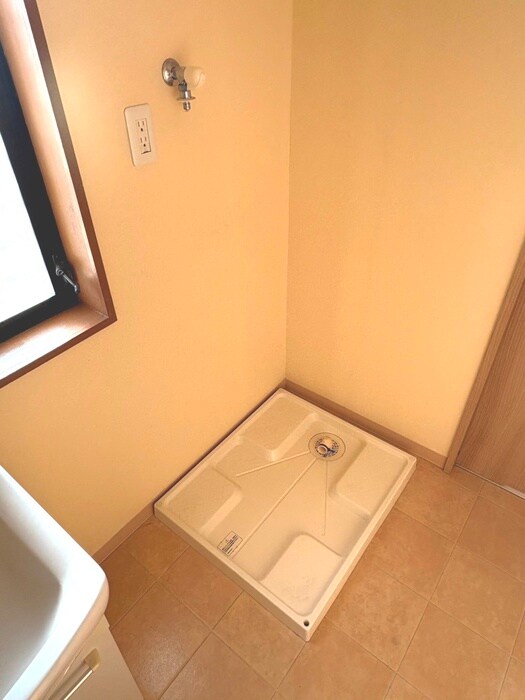 物件内観写真12　(洗面)