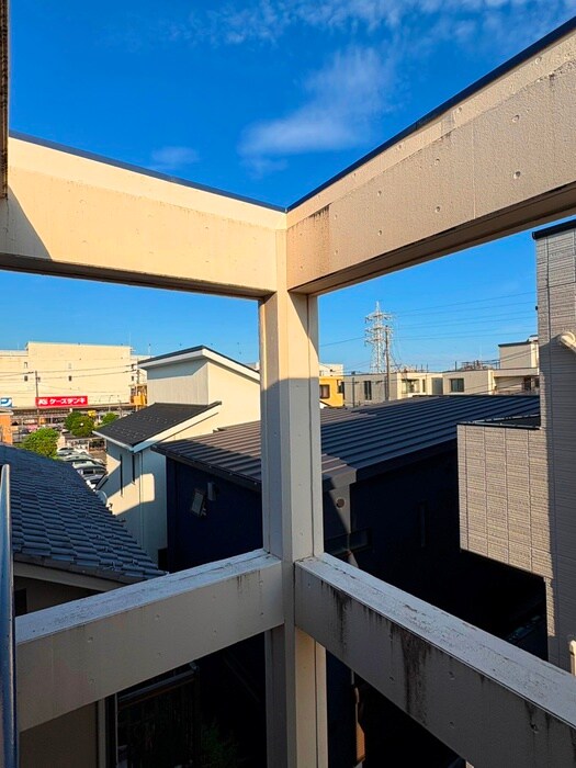 物件内観写真16　(室内からの展望)