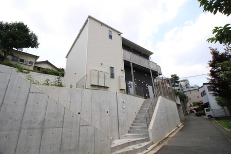 Beams　Pine外観写真
