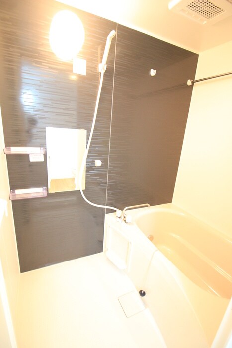 物件内観写真13　(バス／シャワールーム等)