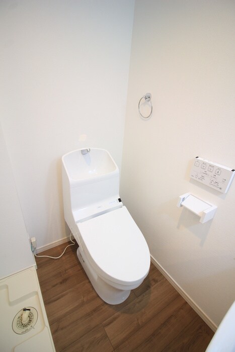 物件内観写真16　(トイレ)