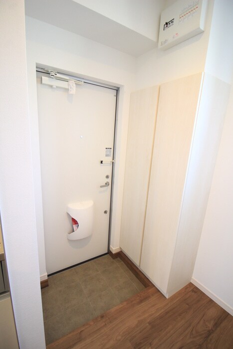 物件内観写真17　(玄関)