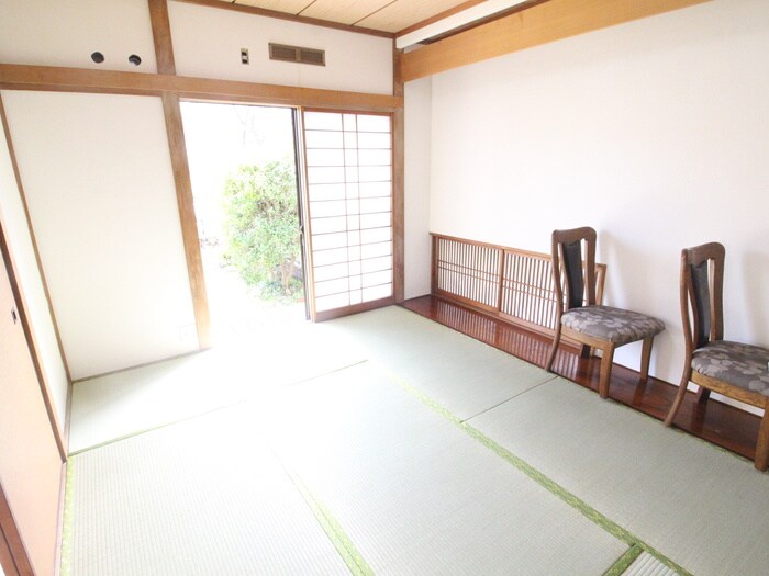 物件内観写真9　(居室)