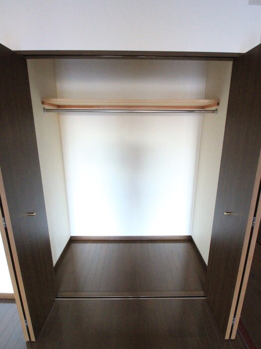 物件内観写真12　(収納)