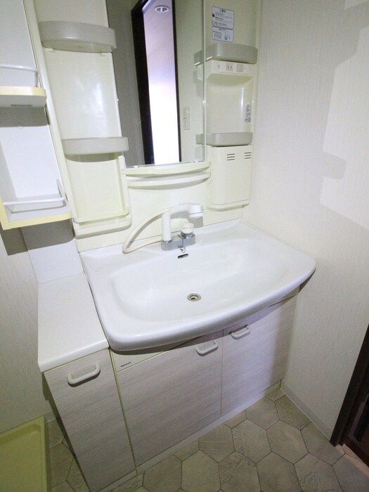 物件内観写真17　(洗面)