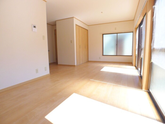 物件内観写真7　(居室)