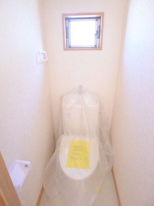 物件内観写真14　(トイレ)