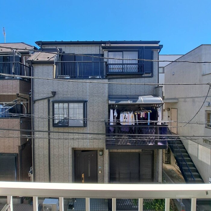 物件内観写真18　(室内からの展望)