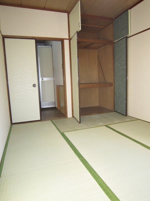 物件内観写真8　(居室)