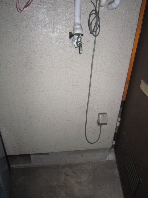 物件内観写真15　(洗濯機置場)