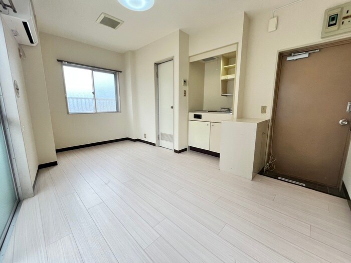 物件内観写真9　(居室)