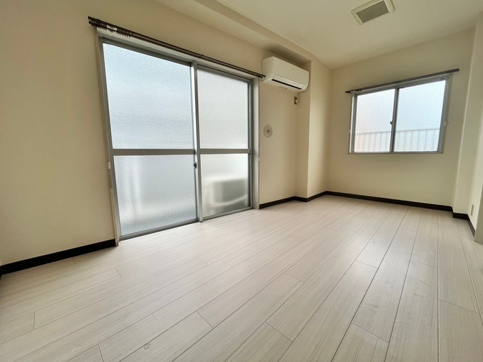 物件内観写真10　(居室)