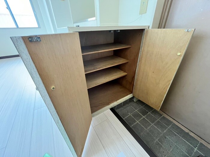 物件内観写真14　(靴箱)