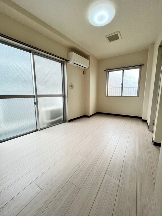 物件内観写真16　(居室)