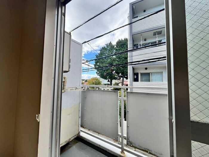 物件内観写真18　(室内からの展望)