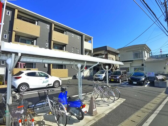 物件外観写真3　(駐輪場)