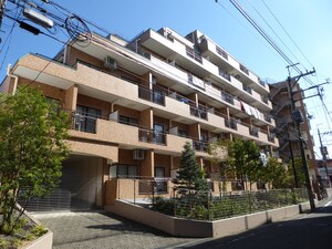 ﾗｲｵﾝｽﾞﾏﾝｼｮﾝ福生第３（304）外観写真