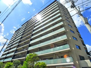 ﾊﾟｰｸﾎｰﾑｽﾞ亀有ｶﾞｰﾃﾞﾝｽﾞｺｰﾄ(211)外観写真