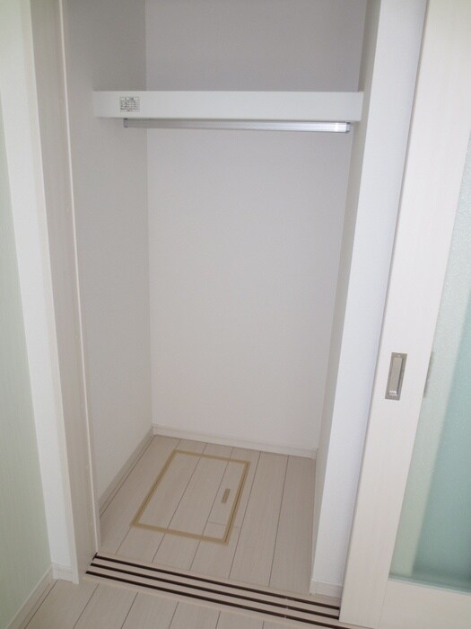 物件内観写真11　(収納)