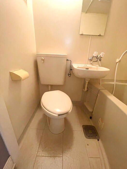 物件内観写真12　(トイレ)