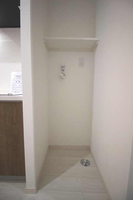 物件内観写真16　(洗濯機置場)