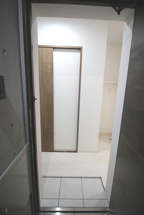 物件内観写真19　(玄関)