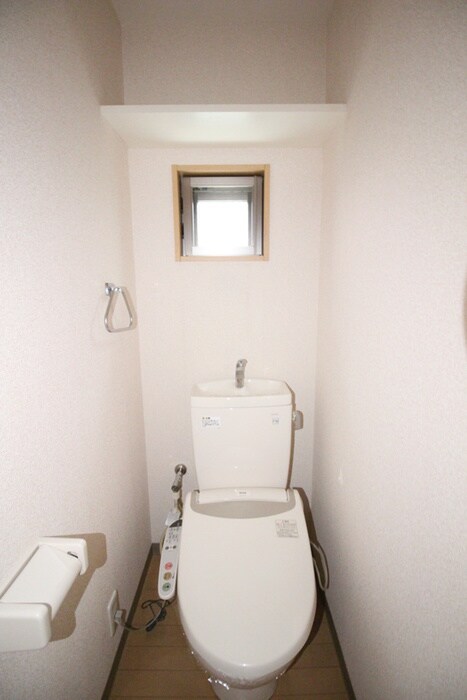 物件内観写真14　(トイレ)