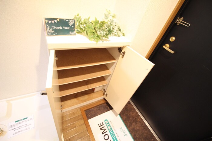 物件内観写真11　(靴箱)