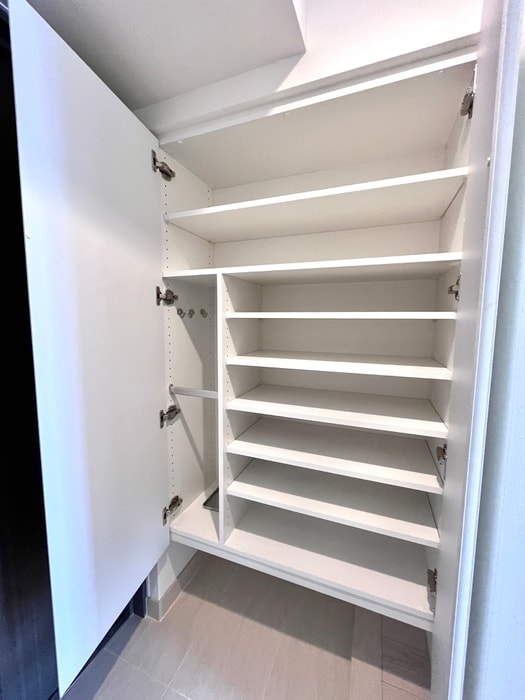 物件内観写真16　(靴箱)