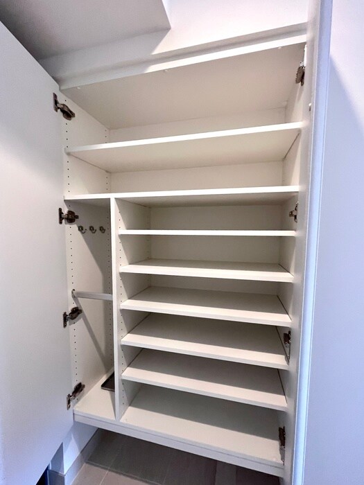 物件内観写真17　(廊下)