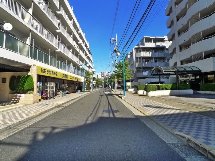 アルバティアラの周辺環境