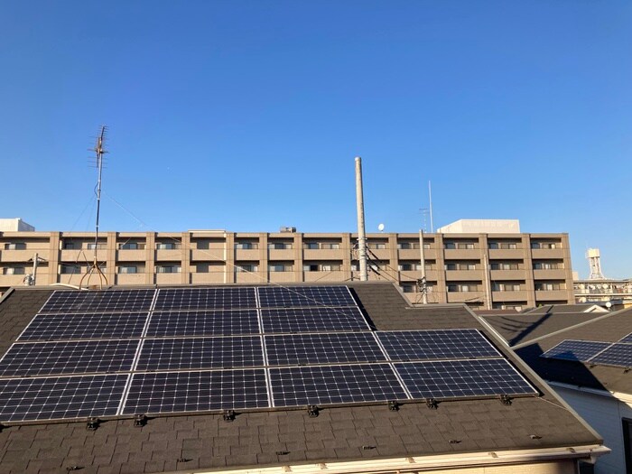 物件内観写真12　(室内からの展望)