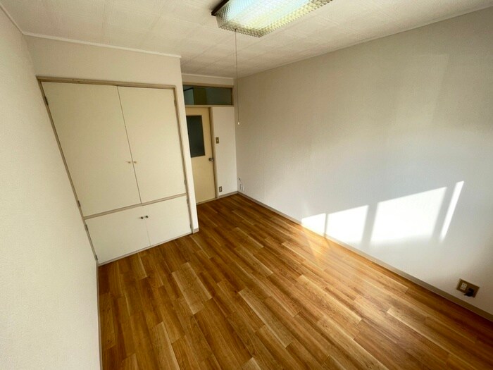 物件内観写真9　(居室)