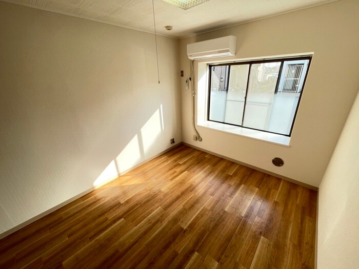 物件内観写真10　(居室)