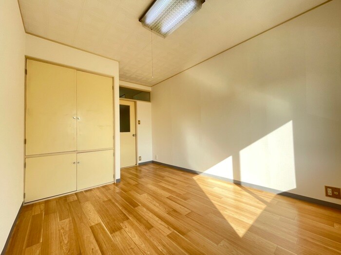 物件内観写真10　(居室)