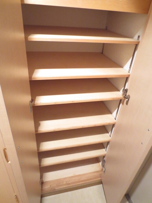 物件内観写真12　(靴箱)