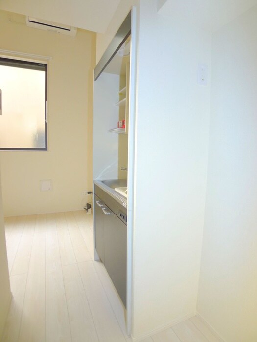 物件内観写真17　(廊下)