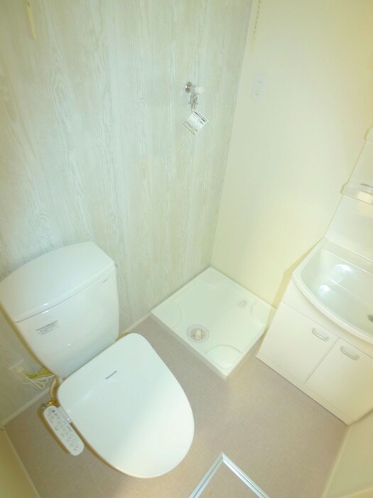 物件内観写真18　(玄関)