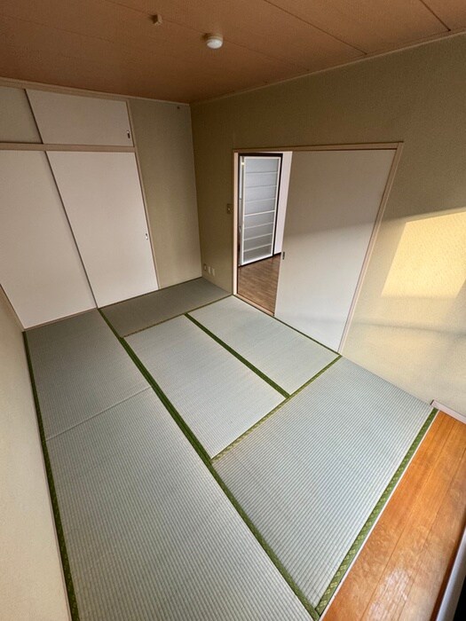 物件内観写真9　(居室)