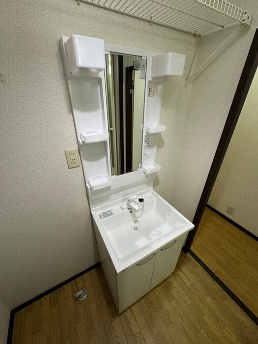 物件内観写真12　(洗面)