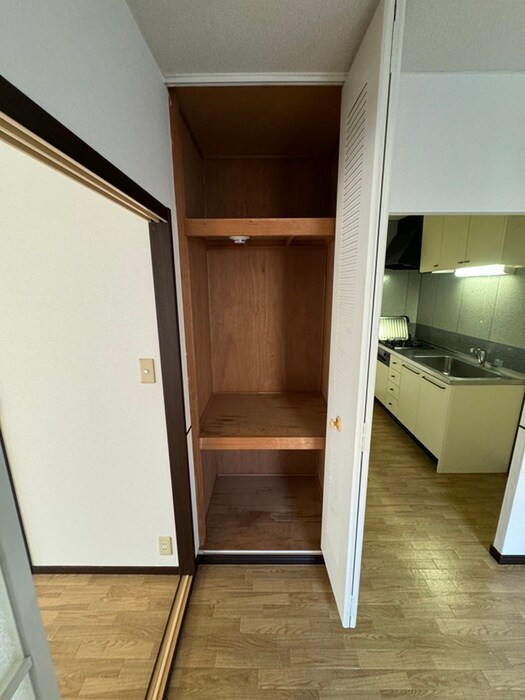 物件内観写真14　(収納)