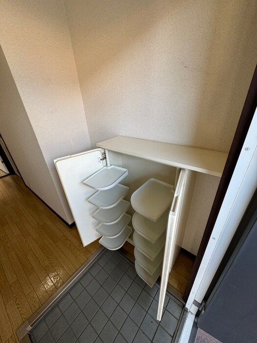 物件内観写真17　(靴箱)
